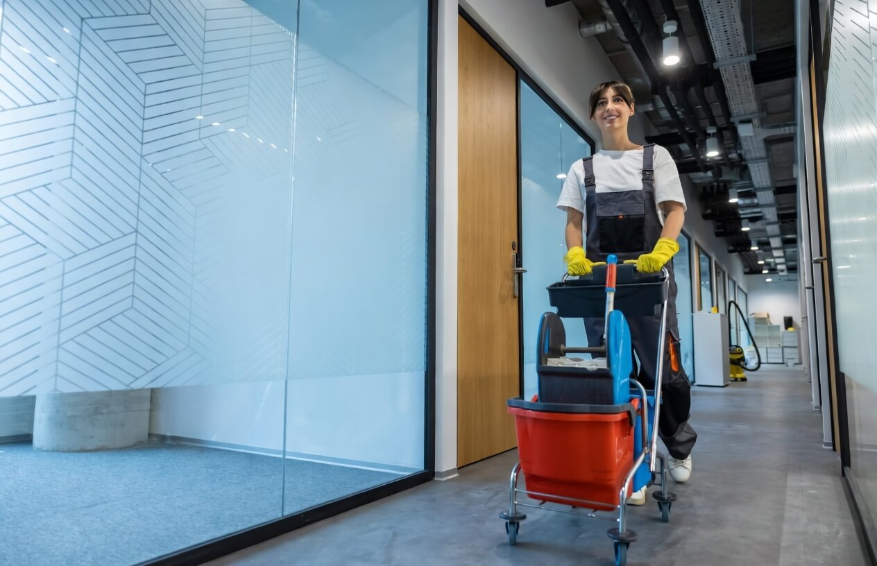 Sprzątanie biur i miejsc pracy